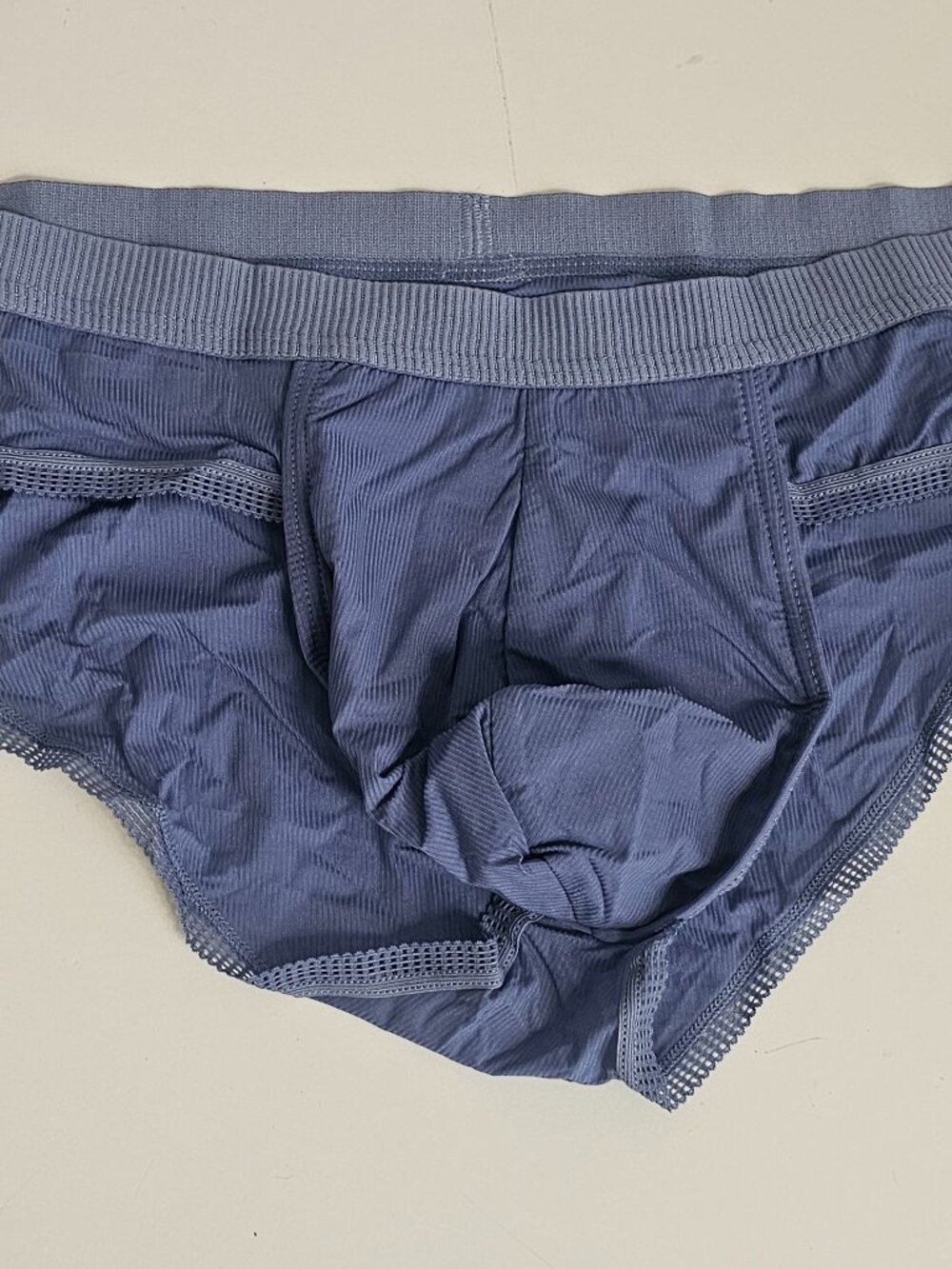Men Boxers Underwear Briefs Ice Silk Plain Low Rise 4 Pack Size US XL NWT